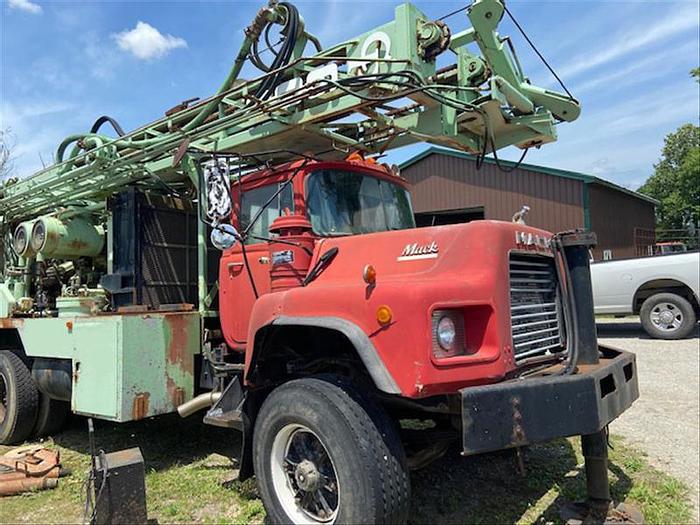 Used 1979 Chicago Pneumatic 600 Drill Rig