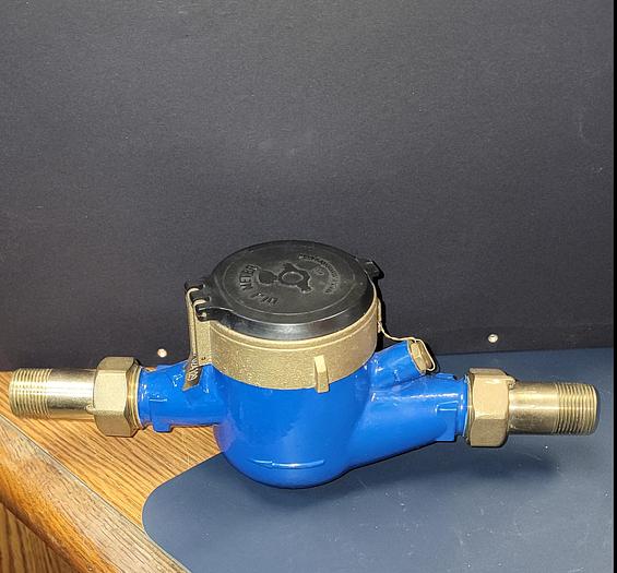 Used DLJ WATER METER 5/8X3/4(105)