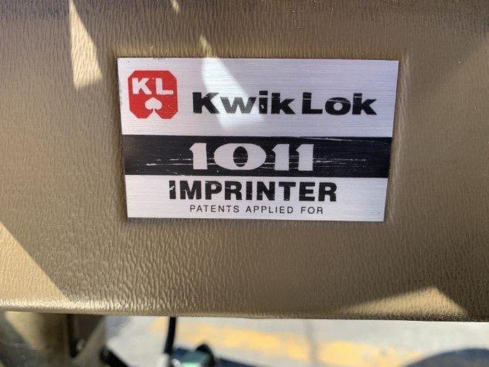 Used 2001 Kwik Lok 872B Automatic Bag Closer