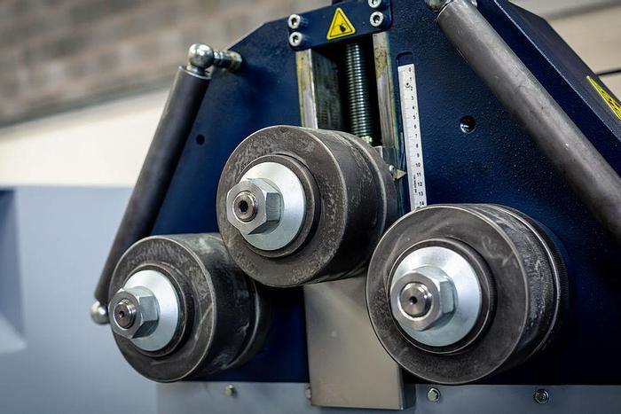 UZMA PK 35 section roller