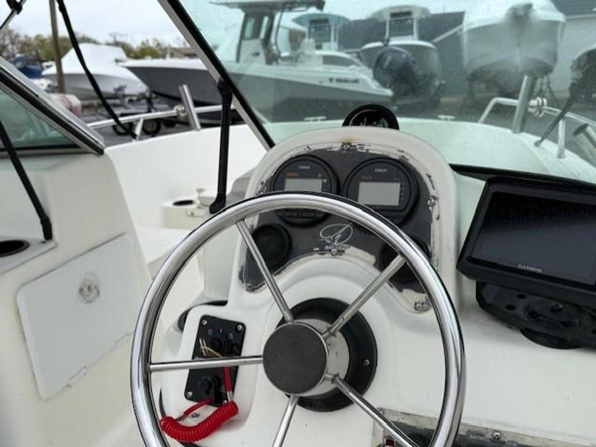 Used 2001 Sailfish 198 DC