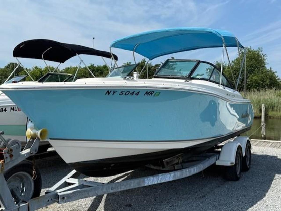Used 2020 NauticStar 2302 Legacy Dual Console
