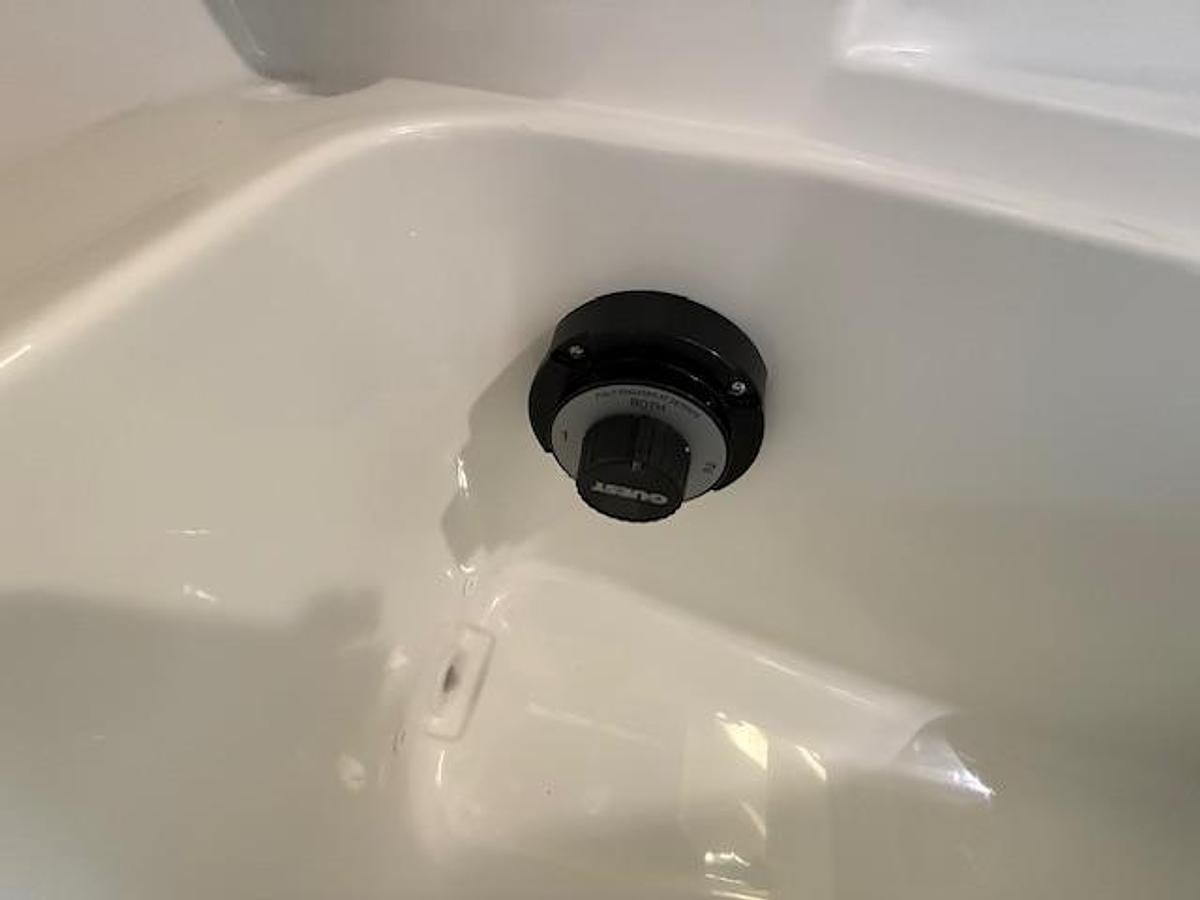 2026 Hurricane SunDeck 2050 OB