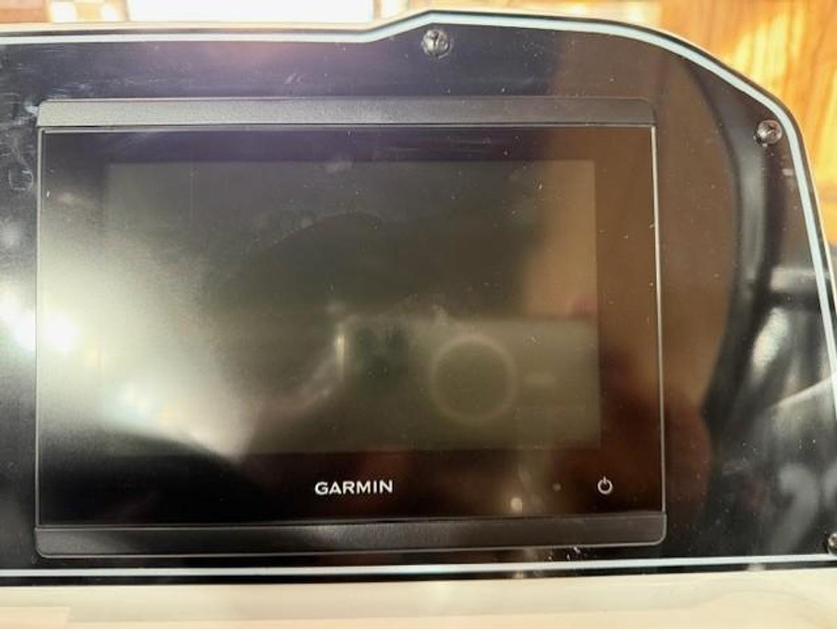 2026 Hurricane SunDeck 2050 OB