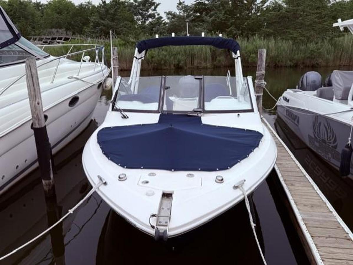 Used 2012 Everglades 230 DC