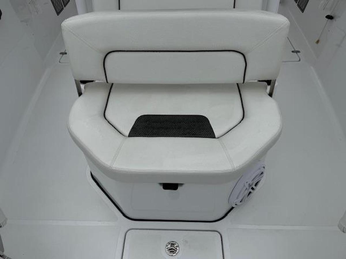 2024 Wellcraft 302 Fisherman