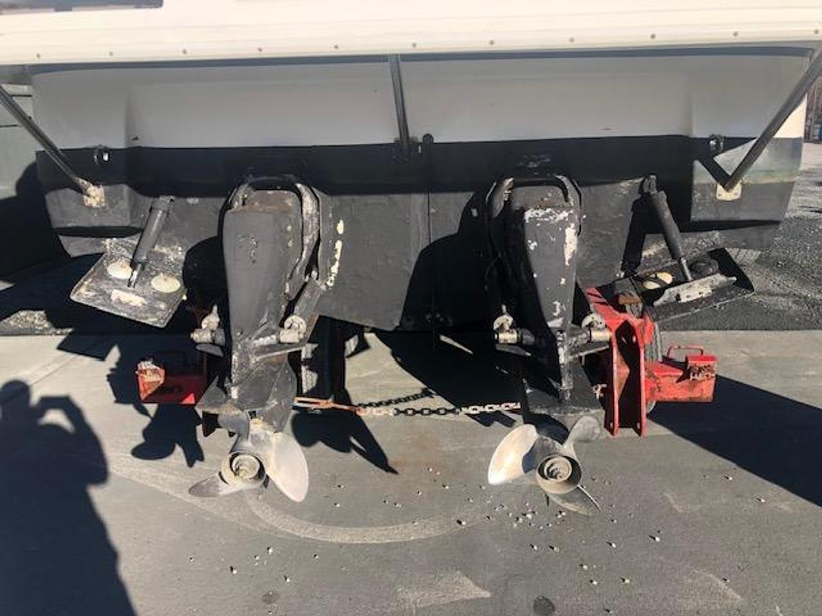 Used 2004 Cruisers Yachts 280 Express