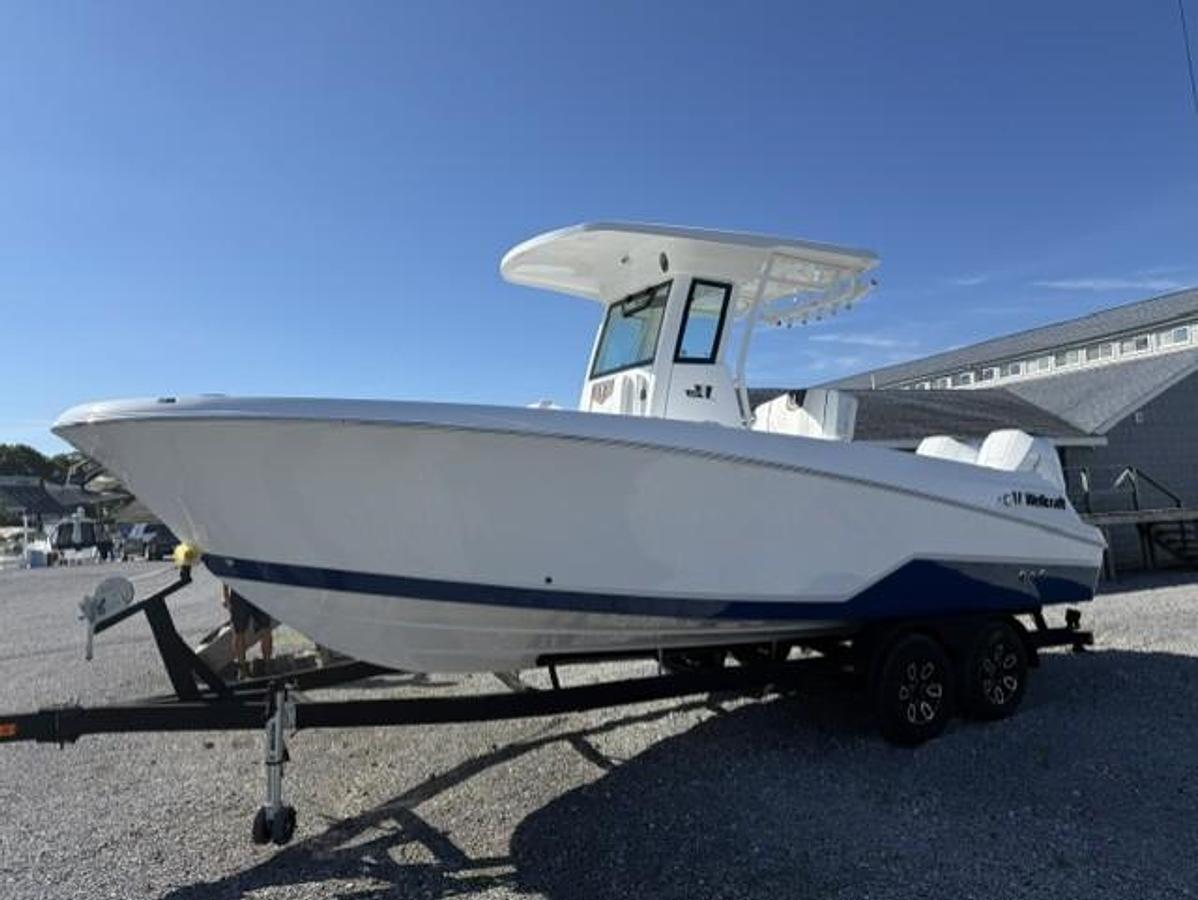 2027 Wellcraft 243 XB