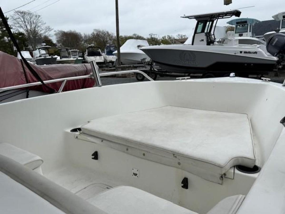 Used 2001 Sailfish 198 DC