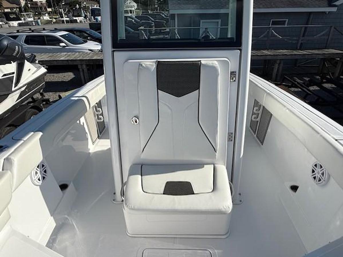 2025 Wellcraft 223 Fisherman