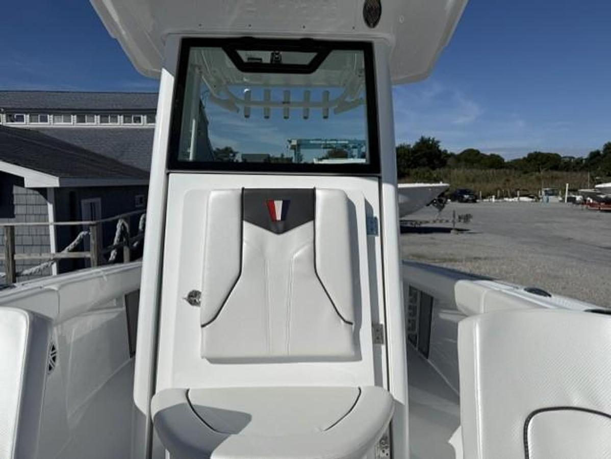 2027 Wellcraft 243 XB