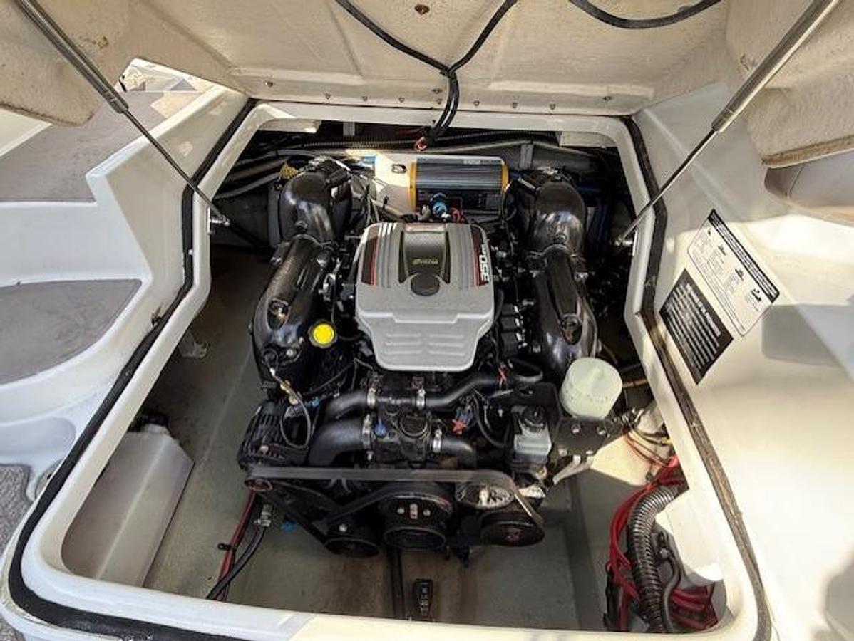 Used 2016 Crownline 270 SS