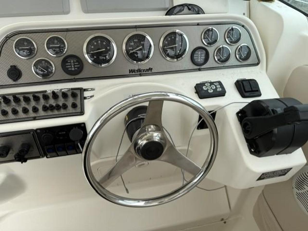 Used 2000 Wellcraft 290 Coastal