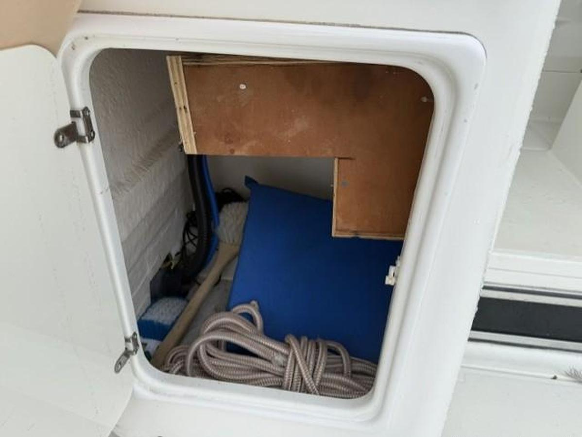 Used 2000 Wellcraft 290 Coastal