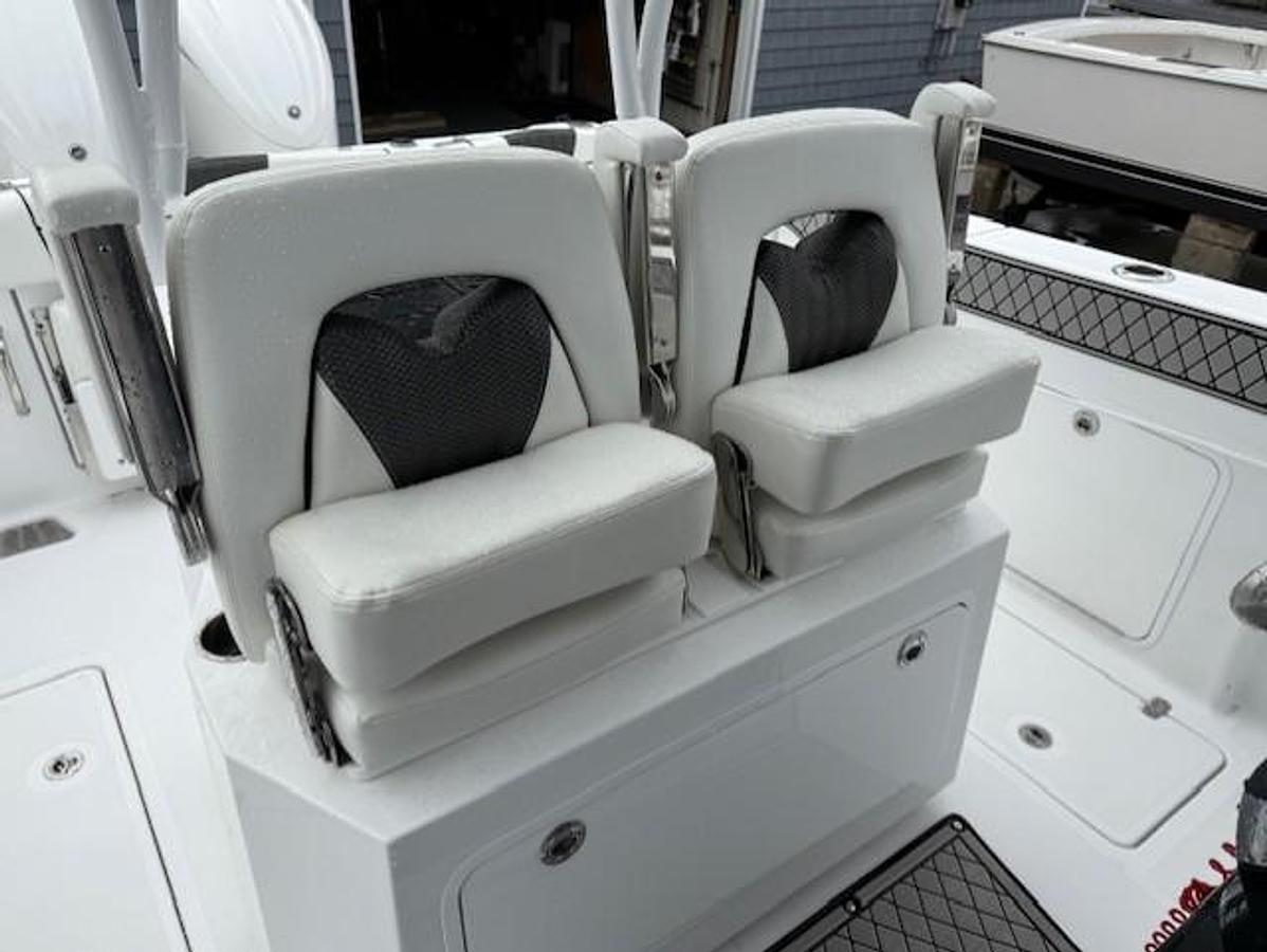 2024 Wellcraft 302 Fisherman