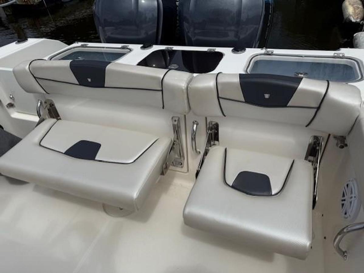 Used 2018 Wellcraft 302 Fisherman
