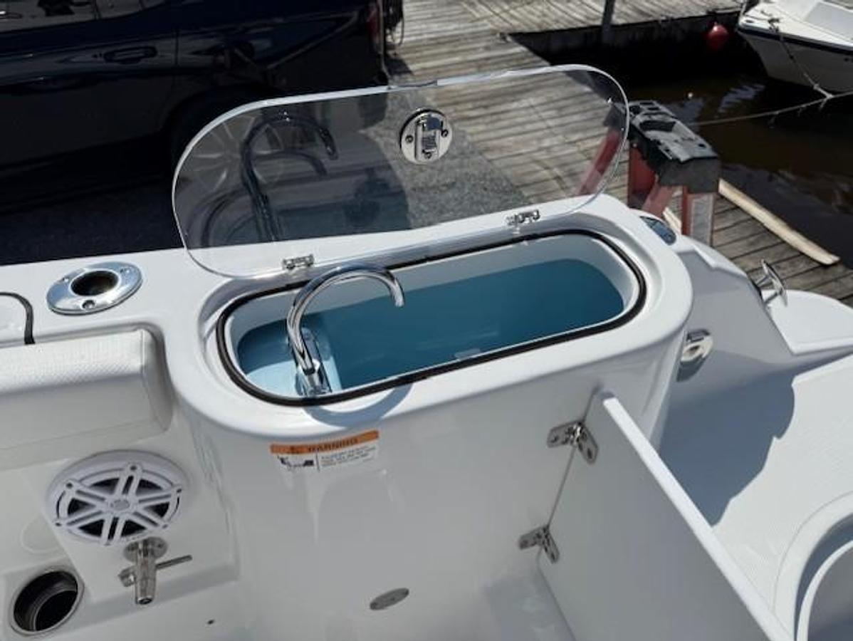 2025 Wellcraft 243 Fisherman