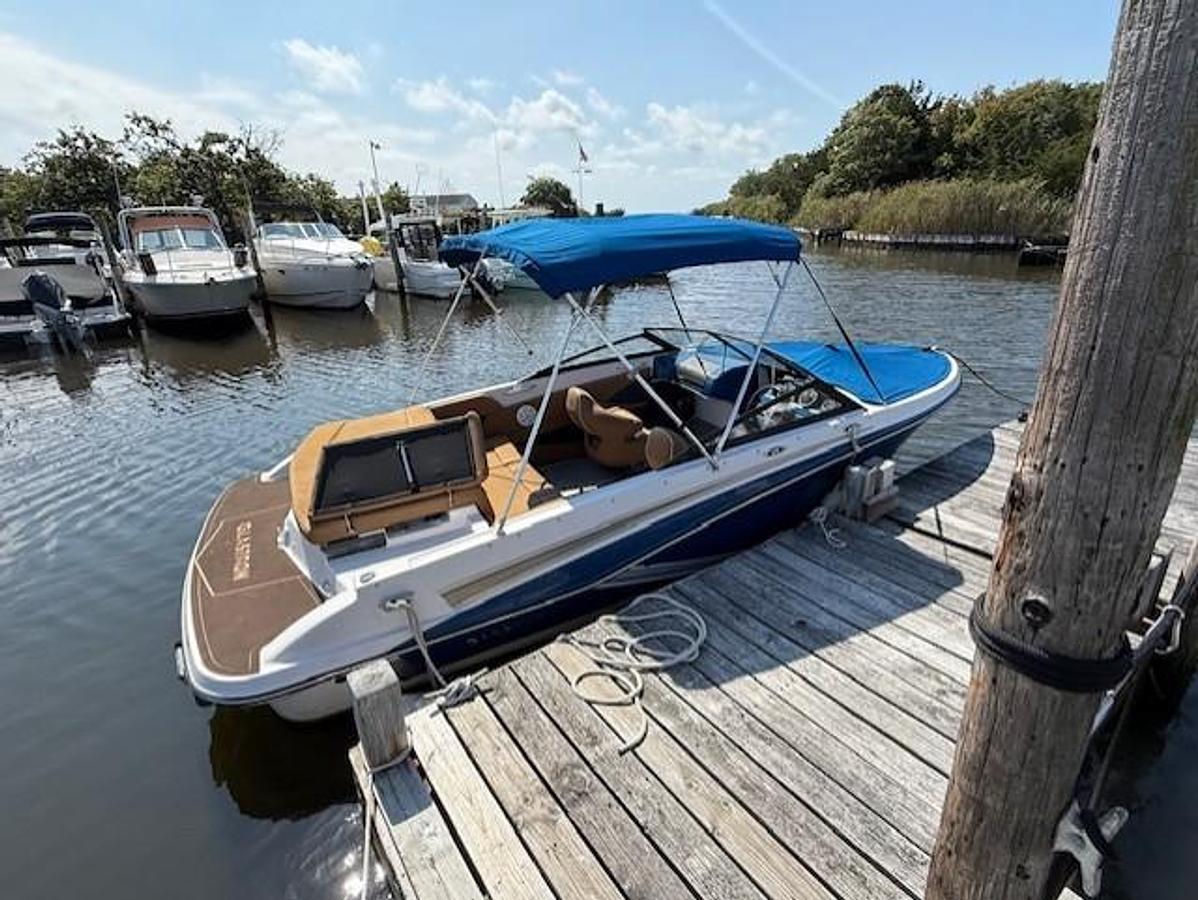 Used 2019 Glastron GT 205