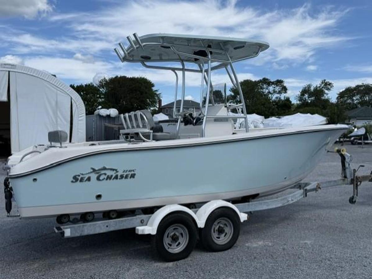 2027 Sea Chaser 22 HFC