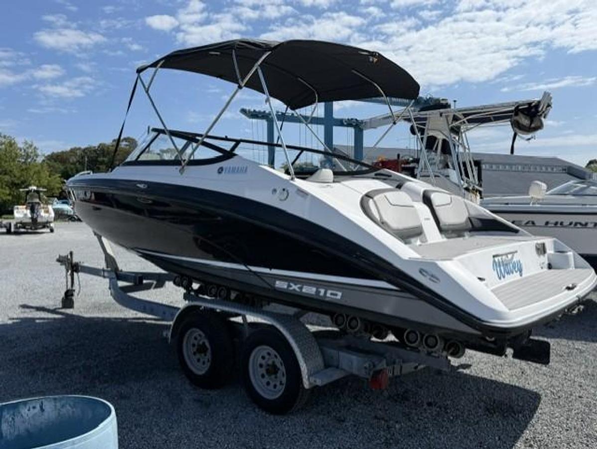 Used 2019 Yamaha SX 210