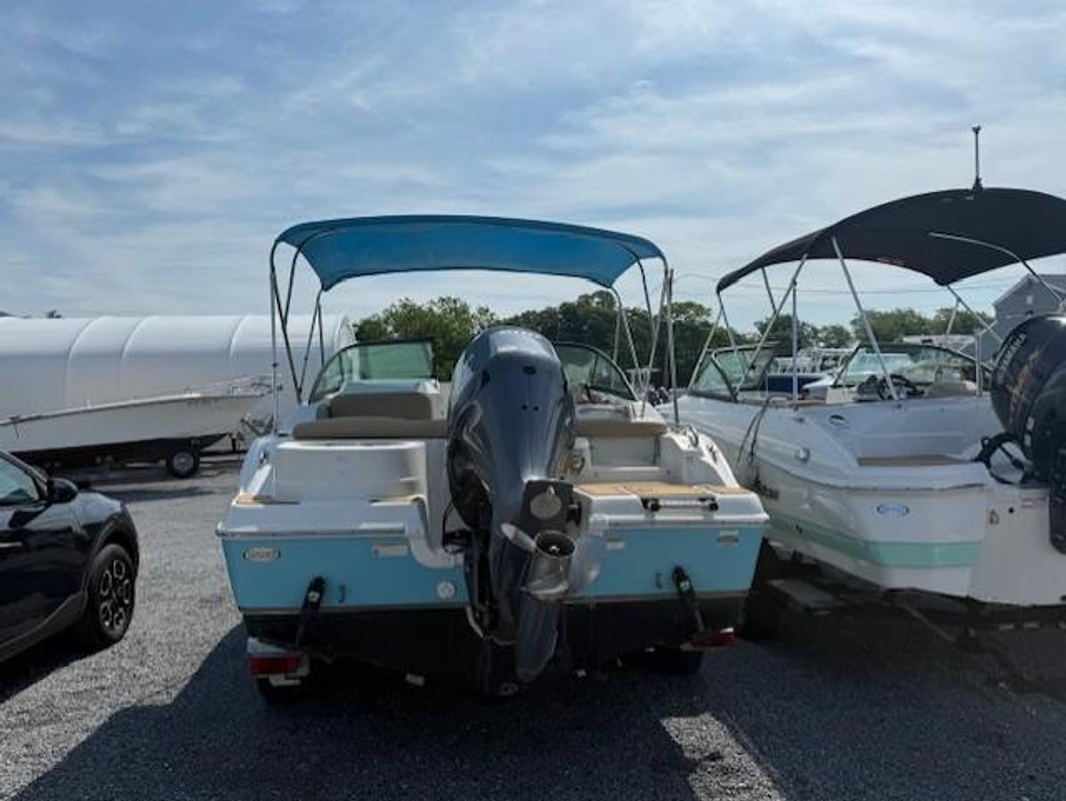 Used 2020 NauticStar 2302 Legacy Dual Console