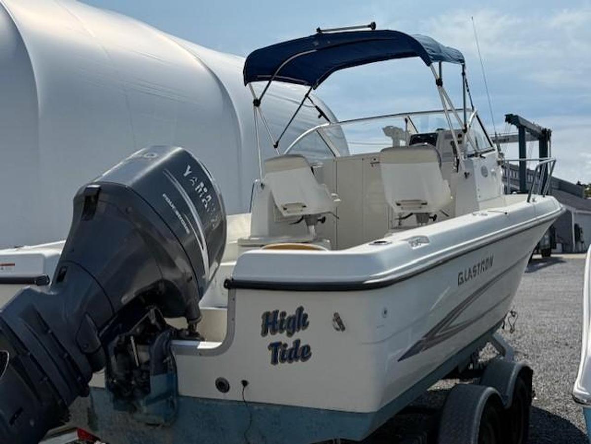 Used 2004 Glastron 213 WA