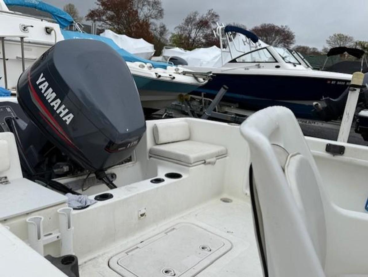 Used 2001 Sailfish 198 DC