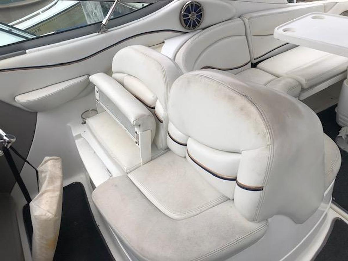 Used 2001 Wellcraft 3300 Martinique