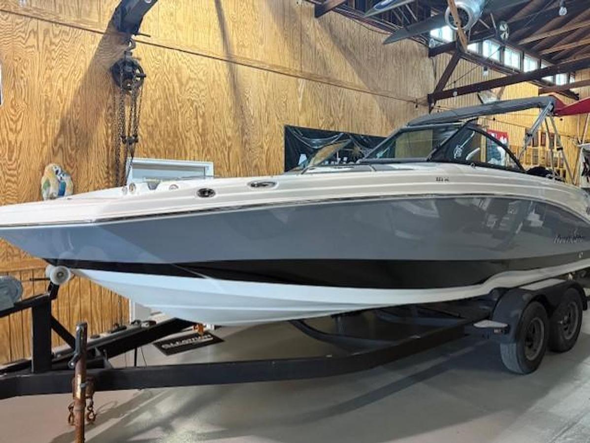 2023 NauticStar 223 DC