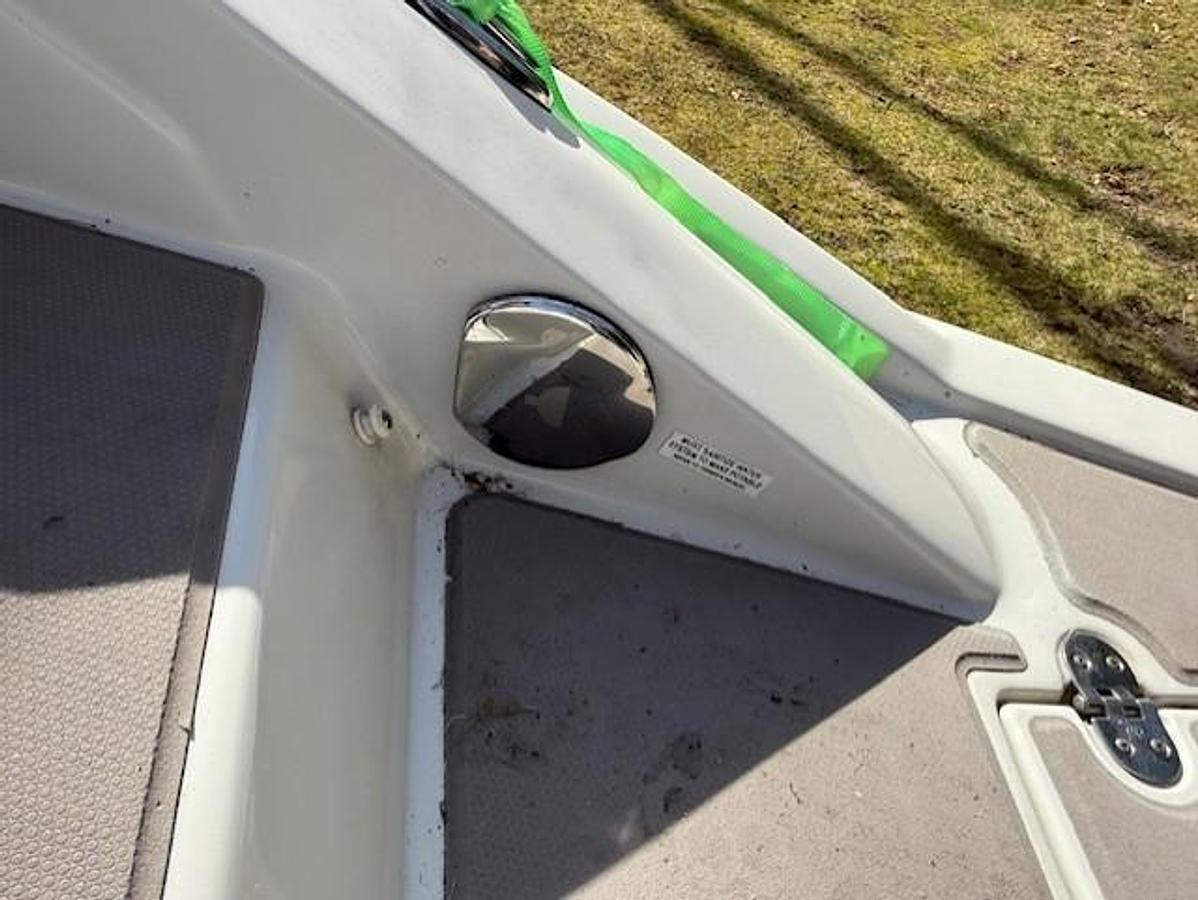 Used 2016 Crownline 270 SS