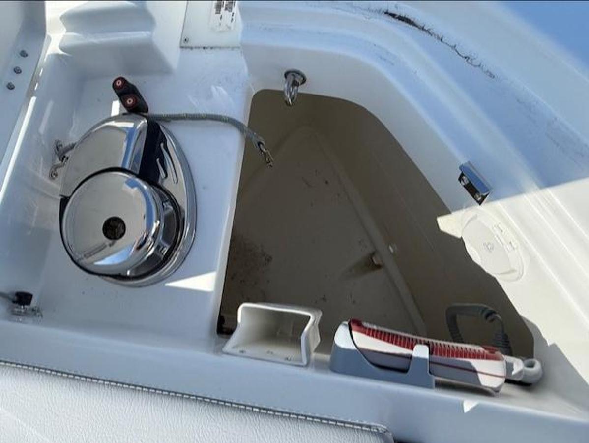 2026 Wellcraft 38 T-Top