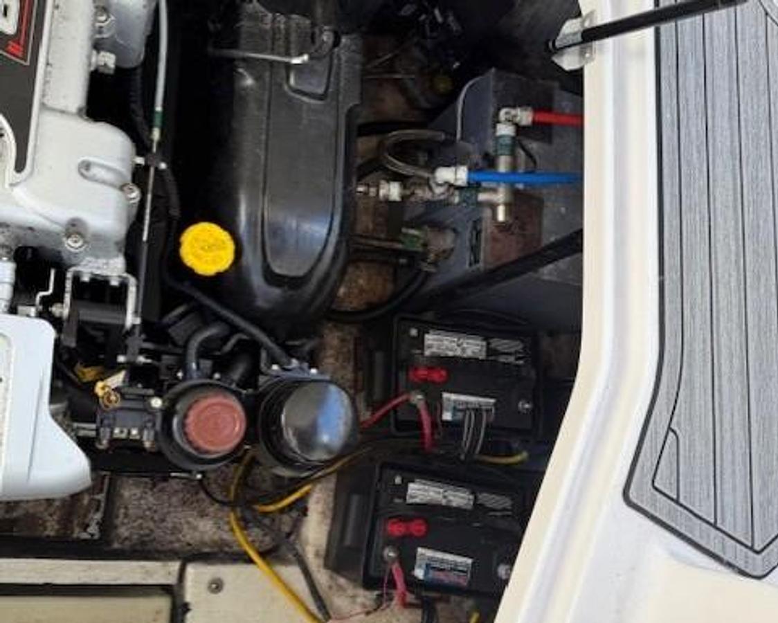 Used 2016 Glastron GS 289