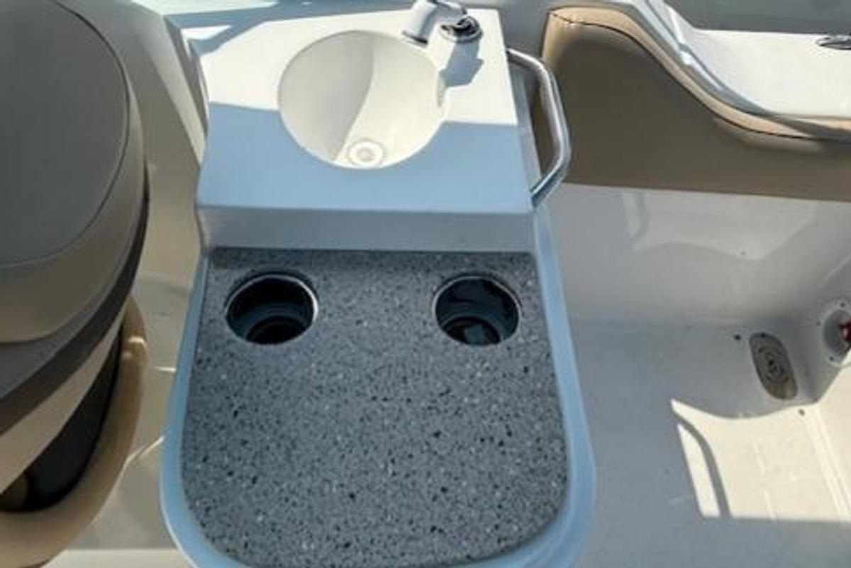 Used 2020 NauticStar 2302 Legacy Dual Console