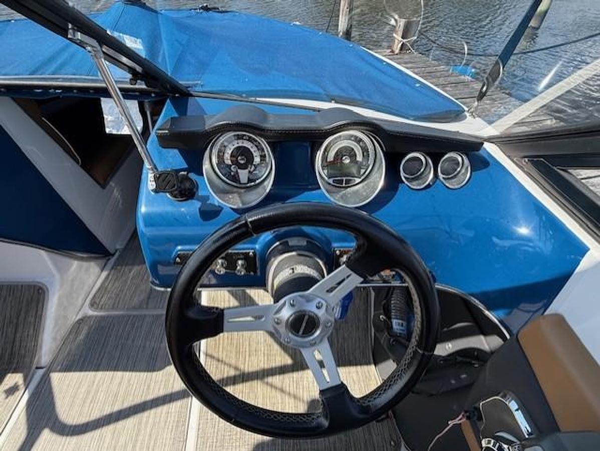 Used 2019 Glastron GT 205