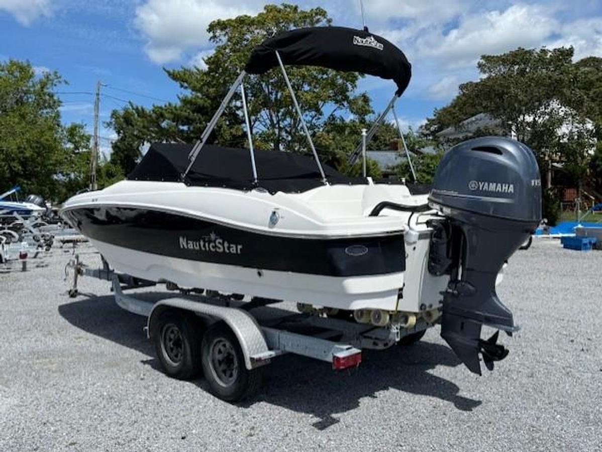 Used 2017 NauticStar 203 DC Sport Deck Boat