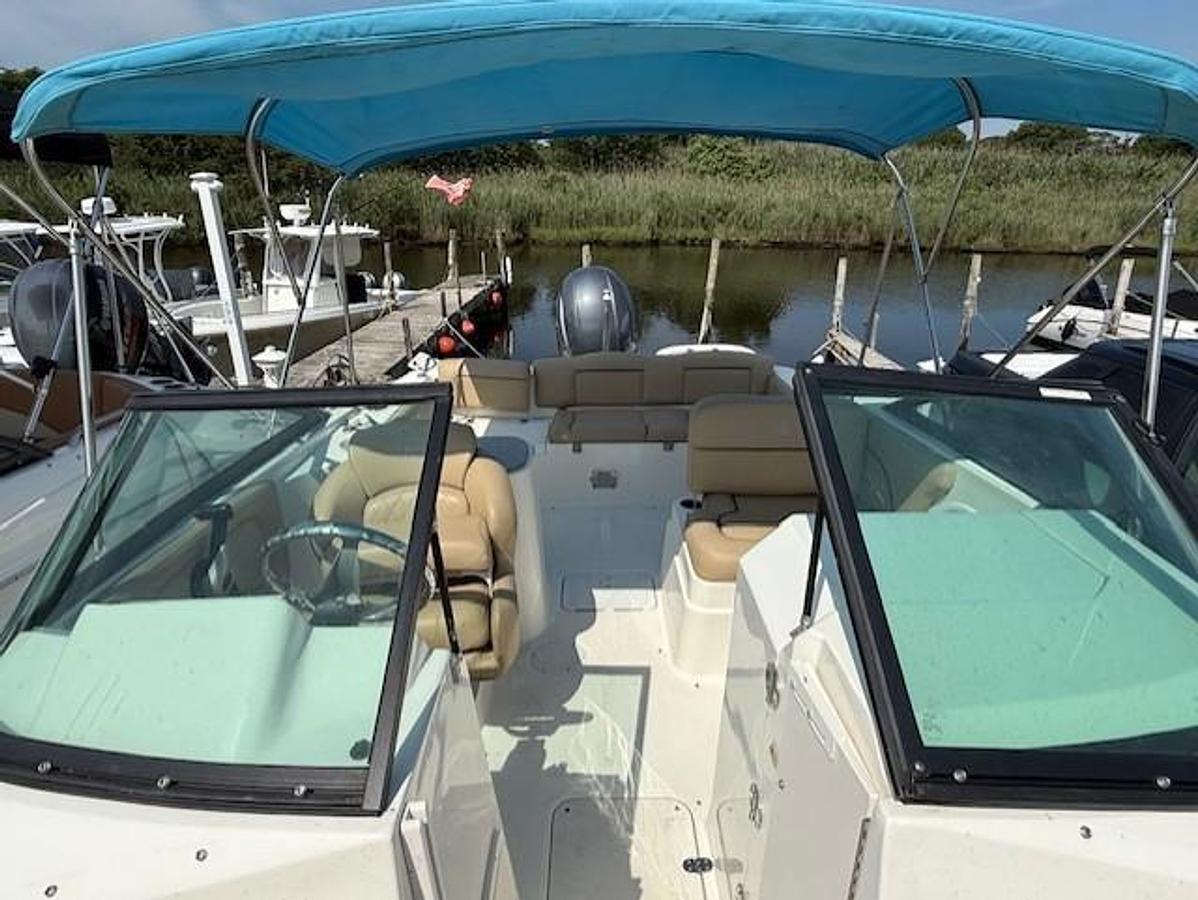 Used 2020 NauticStar 2302 Legacy Dual Console