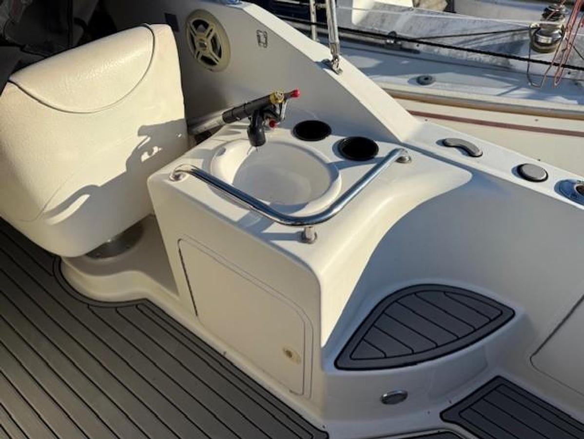 Used 1999 Sea Ray 260 Sundancer