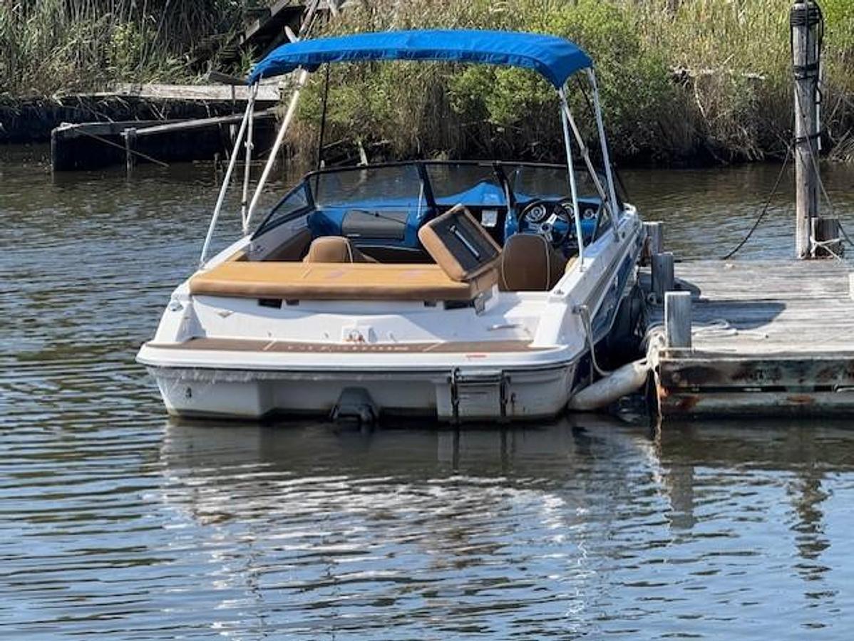 Used 2019 Glastron GT 205