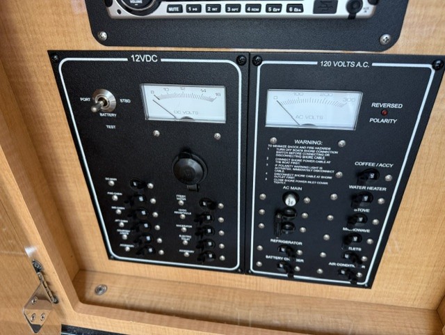 Used 2014 Glastron GS 289