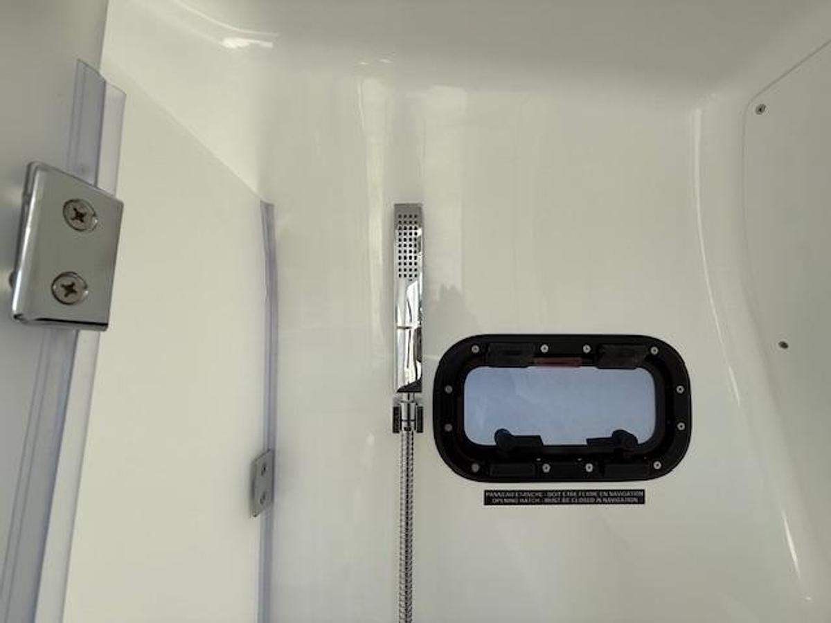 2026 Wellcraft 38 T-Top