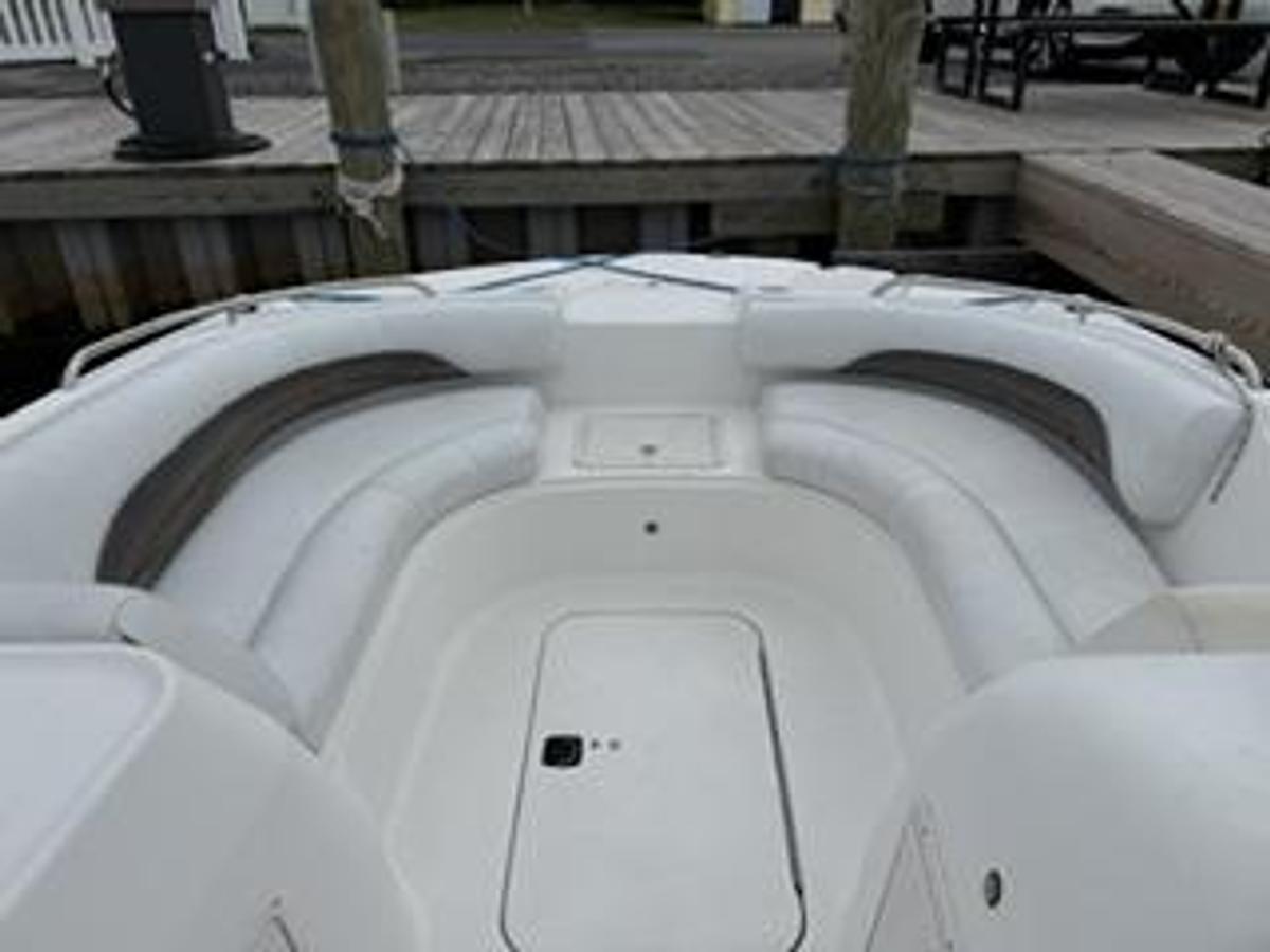 Used 2013 Hurricane 188 Sport Deck Boat