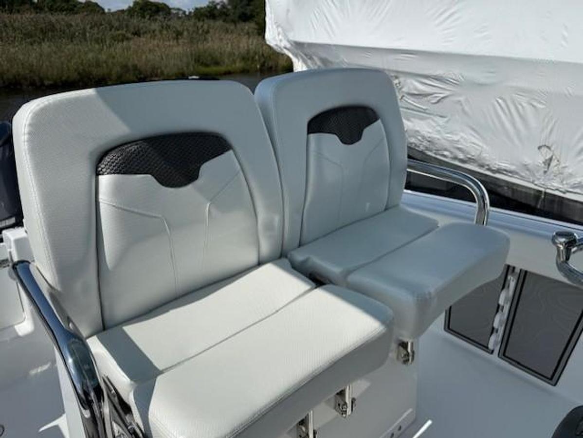 2025 Wellcraft 243 Fisherman