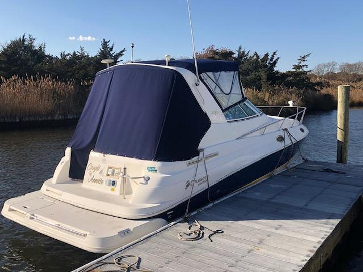 Used 2004 Cruisers Yachts 280 Express