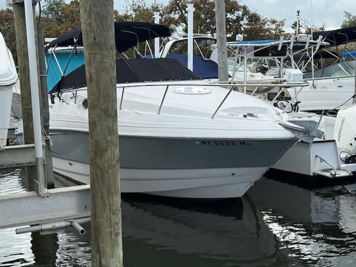 Used 2016 Glastron GS 289