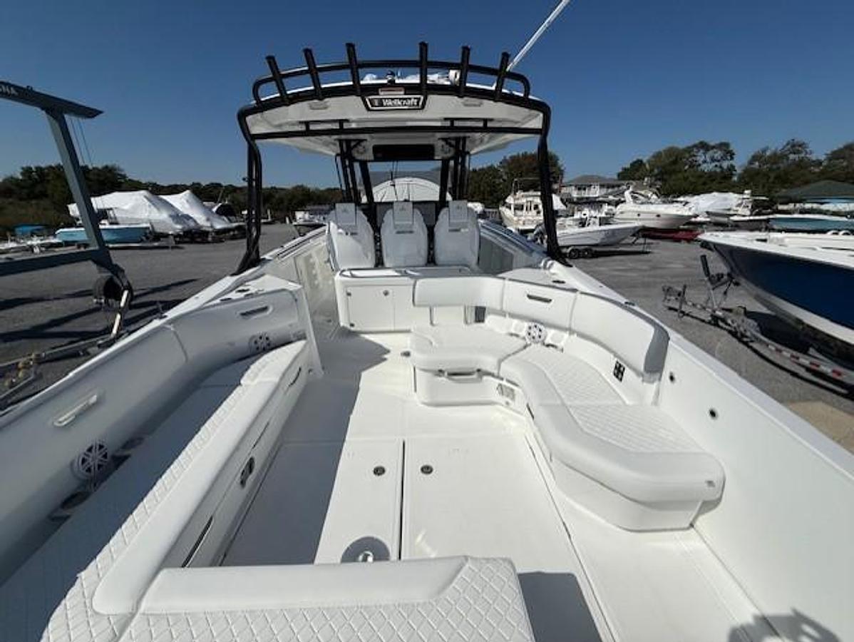 2026 Wellcraft 38 T-Top