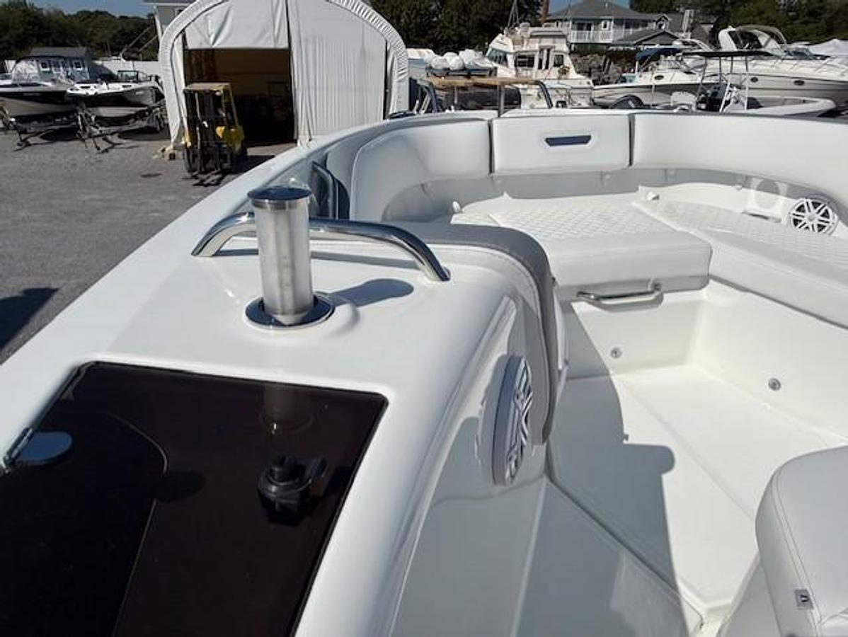 2026 Wellcraft 38 T-Top