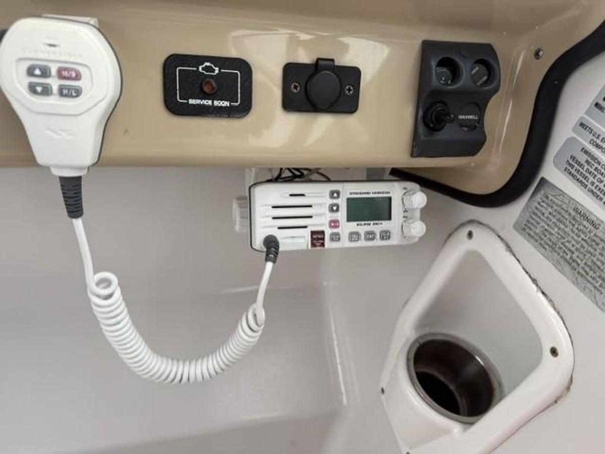 Used 2012 Glastron GS 259