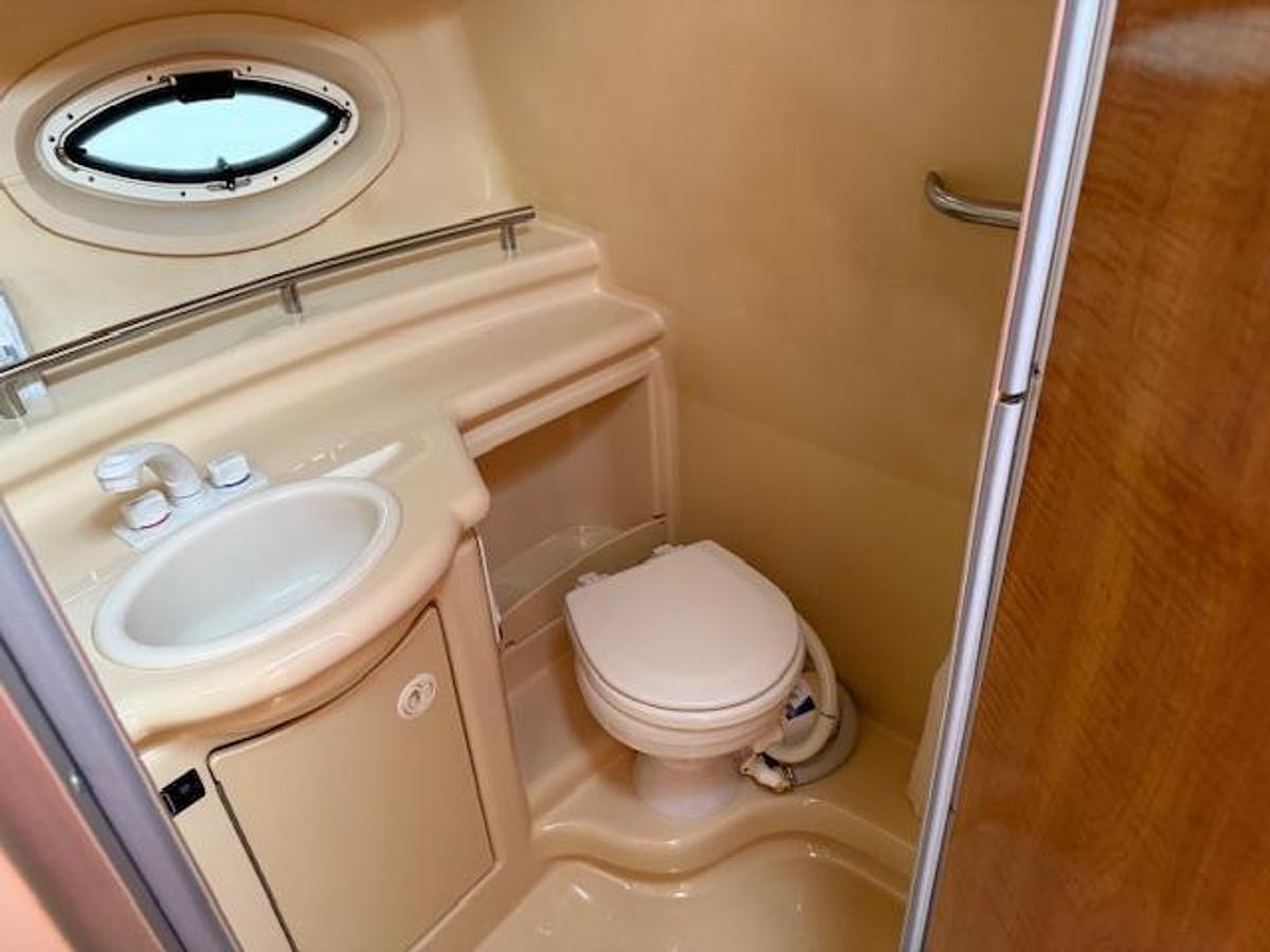 Used 2002 Maxum 2700 SCR