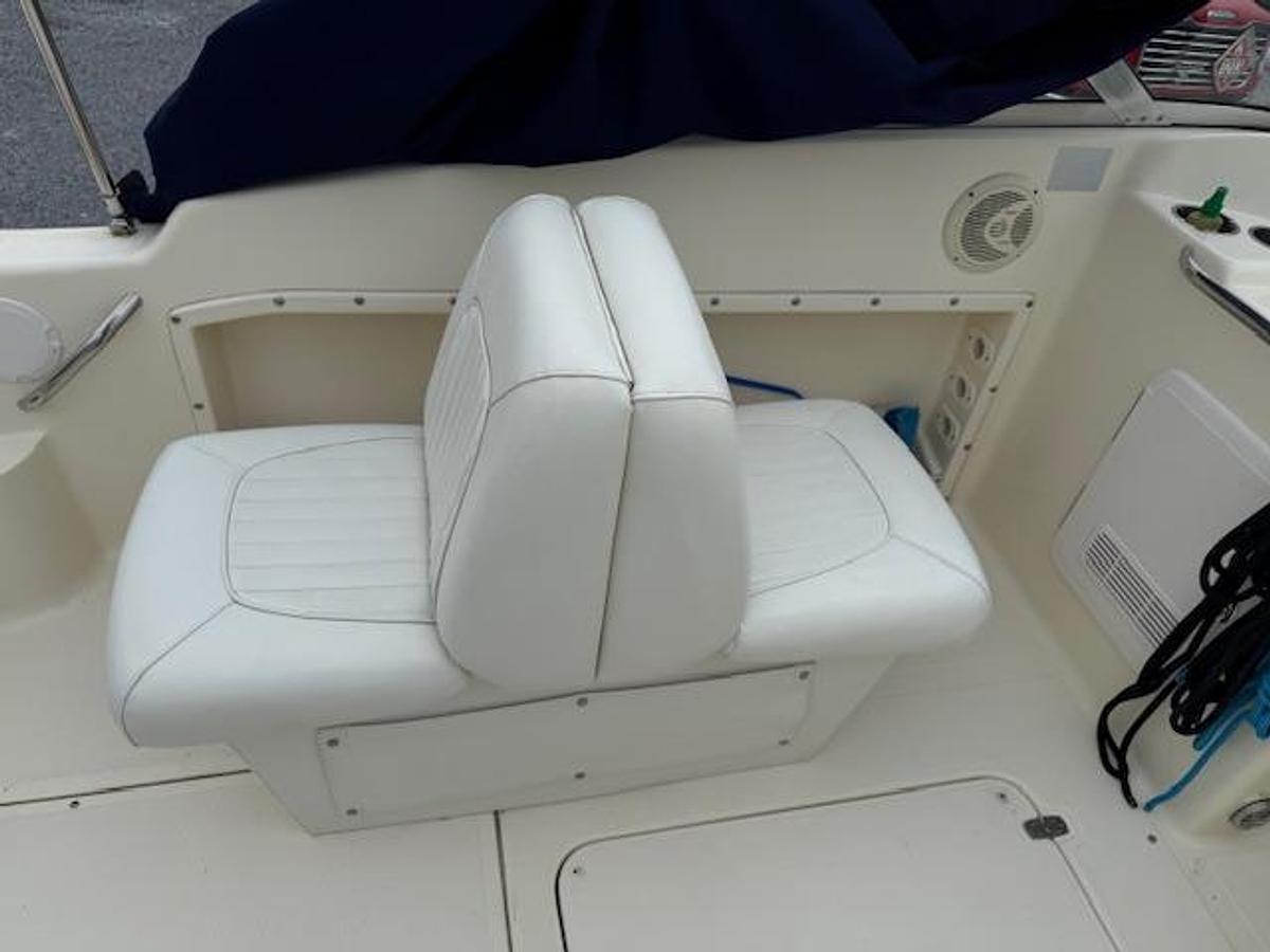 Used 2006 Scout 205 Dorado