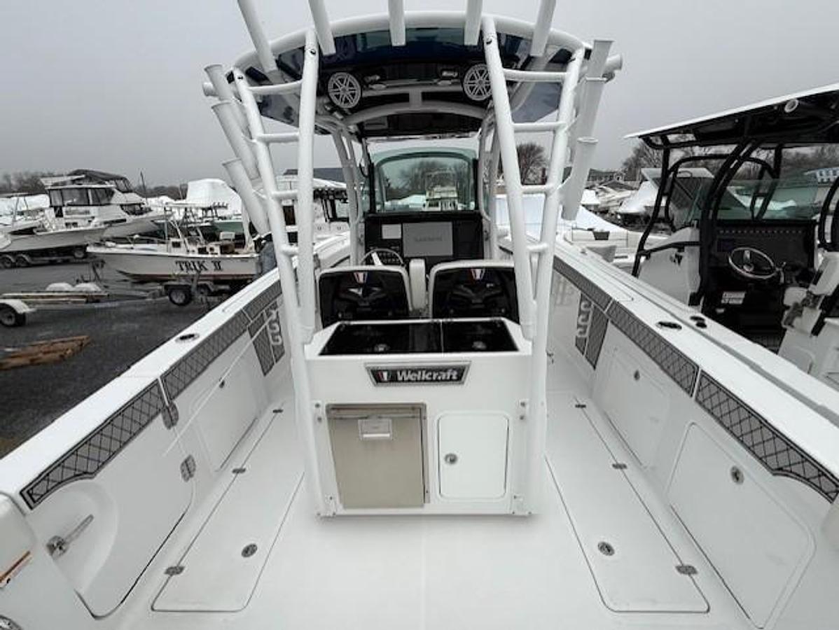 2024 Wellcraft 302 Fisherman